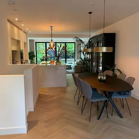 Luxe 10-persoons Appartement! Apartamento *