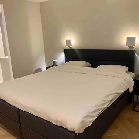 아파트 Luxe 10-persoons Appartement! *